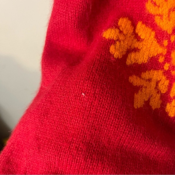 Eddie Bauer Women's Red Turtleneck Sweater with Snowflake Design - Picture 3 of 7